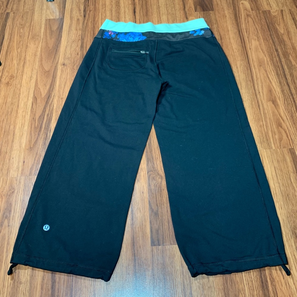 Lulumemon yoga pants 8